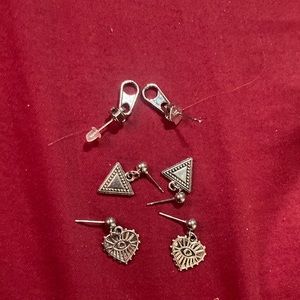 I am selling these earrings